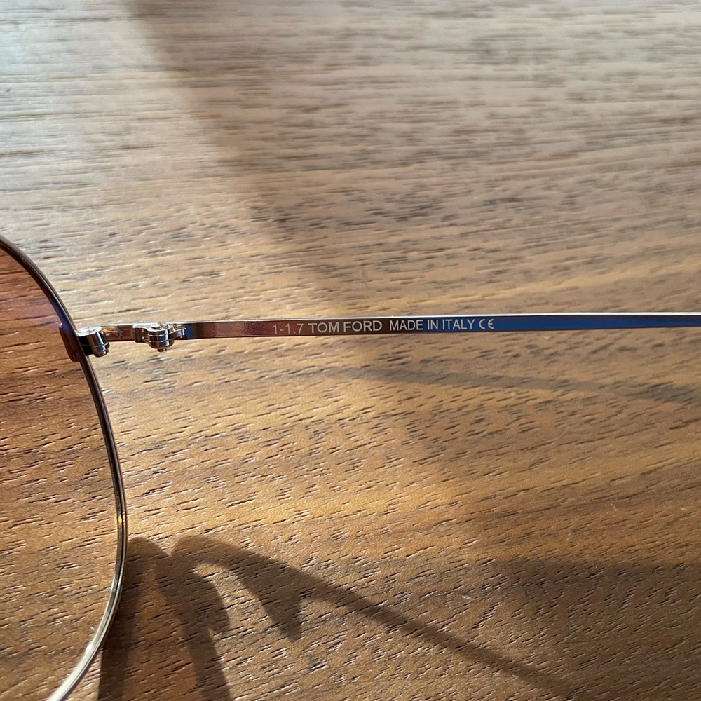 Tom Ford Aviators - Picture 6 of 7